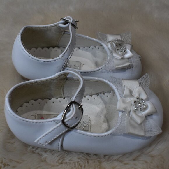 Baby Girls White Dress Shoes Size 3 - Picture 6 of 11